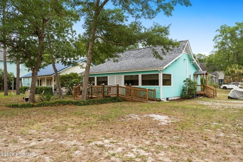 Photo of 1101 E Oak Island Drive, Oak Island, NC 28465 (MLS # 100589990)