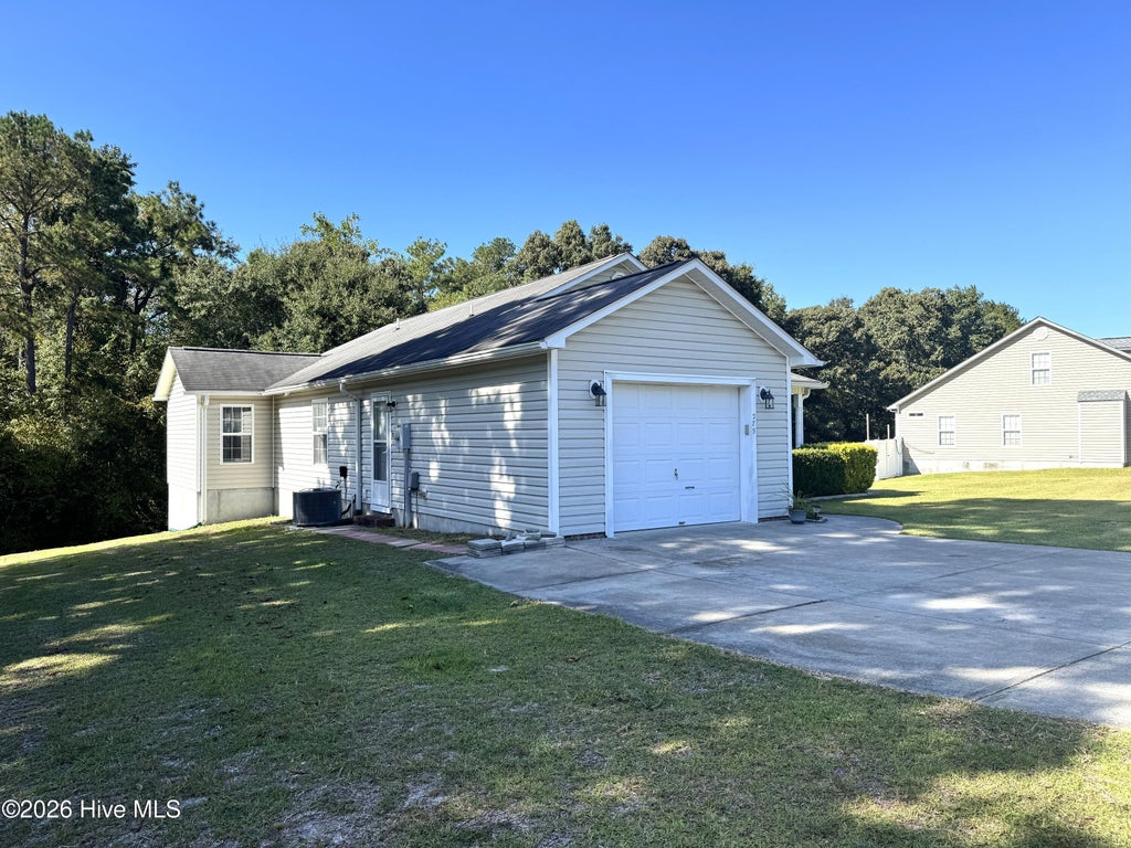 Photo of 275 Brookstone Way, Jacksonville, NC 28546 (MLS # 100608895)