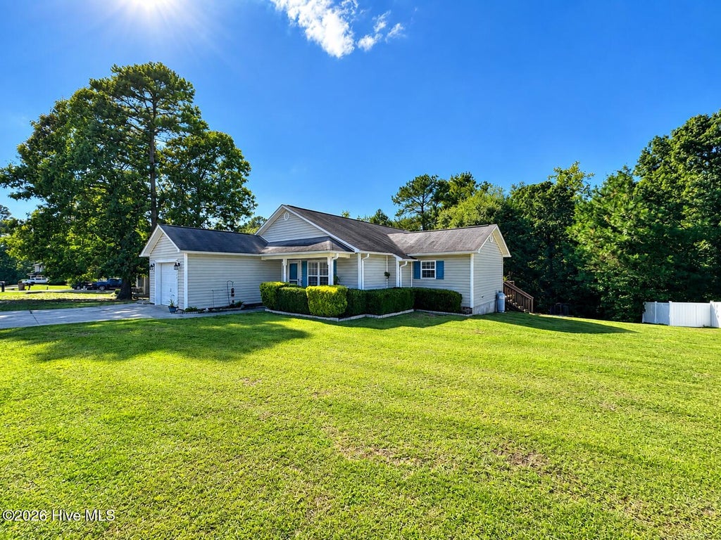 Photo of 275 Brookstone Way, Jacksonville, NC 28546 (MLS # 100608895)