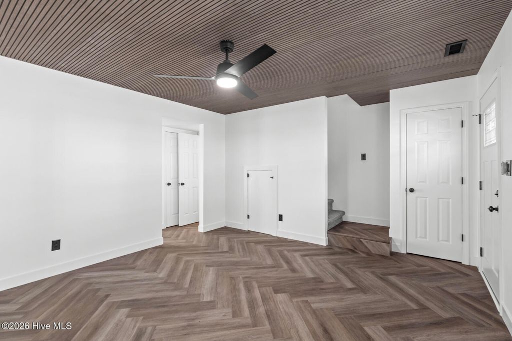 Photo of 405 Myrtlewood Circle, Jacksonville, NC 28546 (MLS # 100568123)