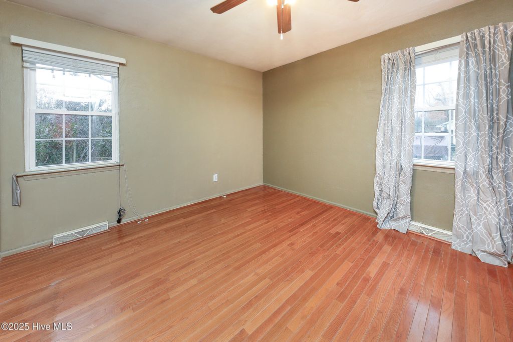 Photo of 102 Mitchell Court, Moyock, NC 27958 (MLS # 100546656)