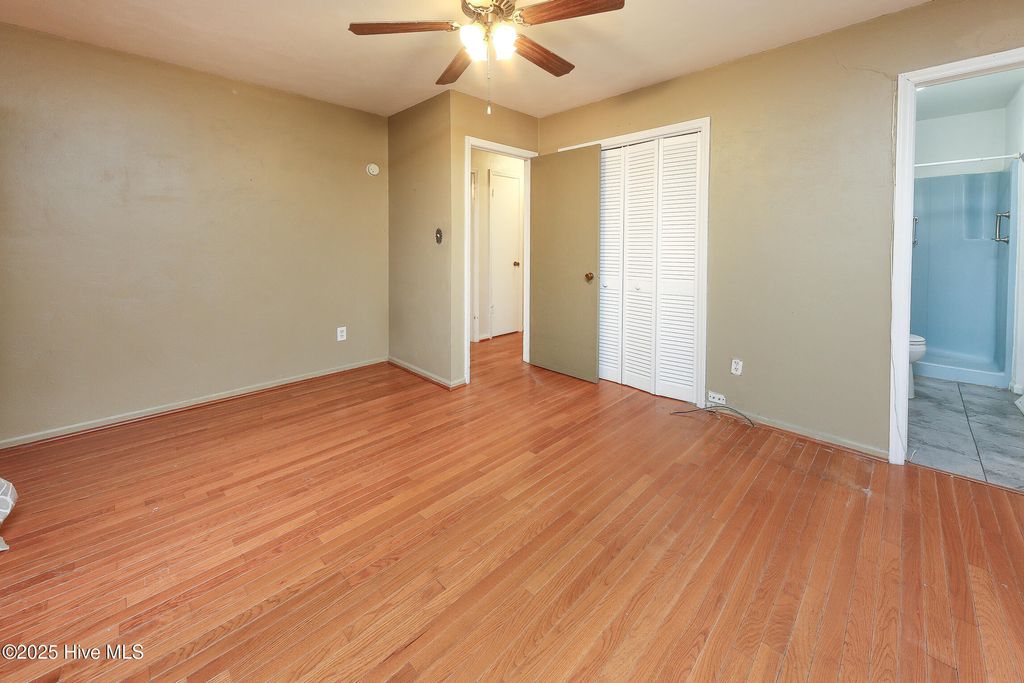 Photo of 102 Mitchell Court, Moyock, NC 27958 (MLS # 100546656)