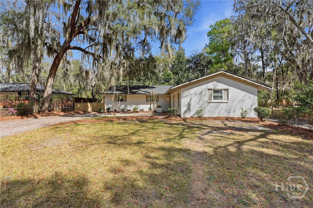 Photo of 21 Sheridan Circle, Savannah, GA 31406 (MLS # SA350672)