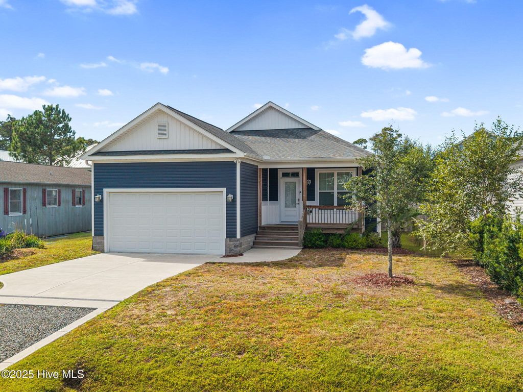 Photo of 319 NE 61st Street, Oak Island, NC 28465 (MLS # 100535167)