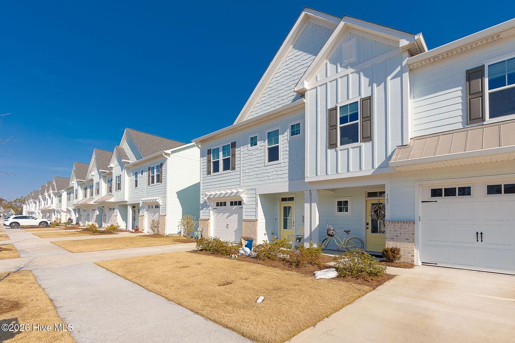 Photo of 163 Freedom Park Road, Beaufort, NC 28516 (MLS # 100553916)