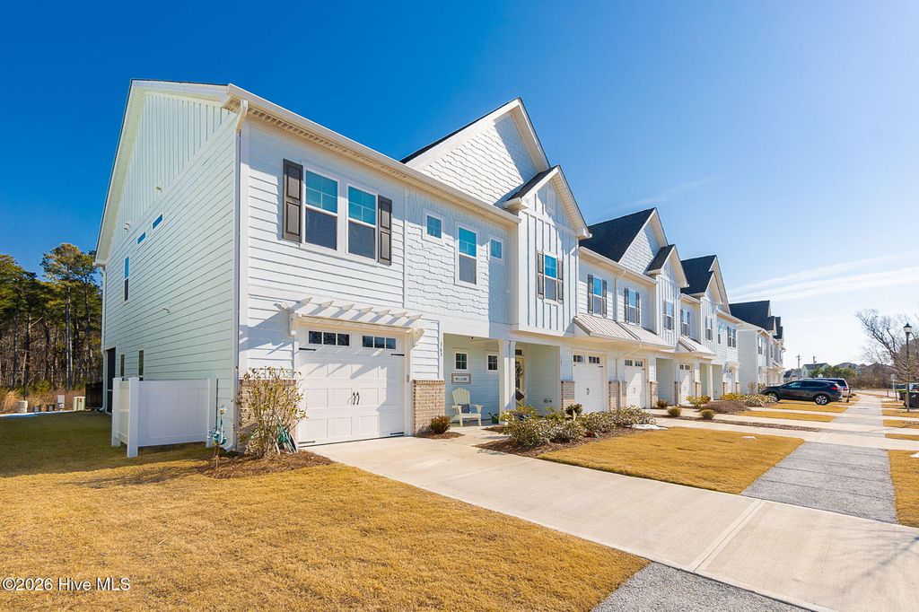 Photo of 163 Freedom Park Road, Beaufort, NC 28516 (MLS # 100553916)