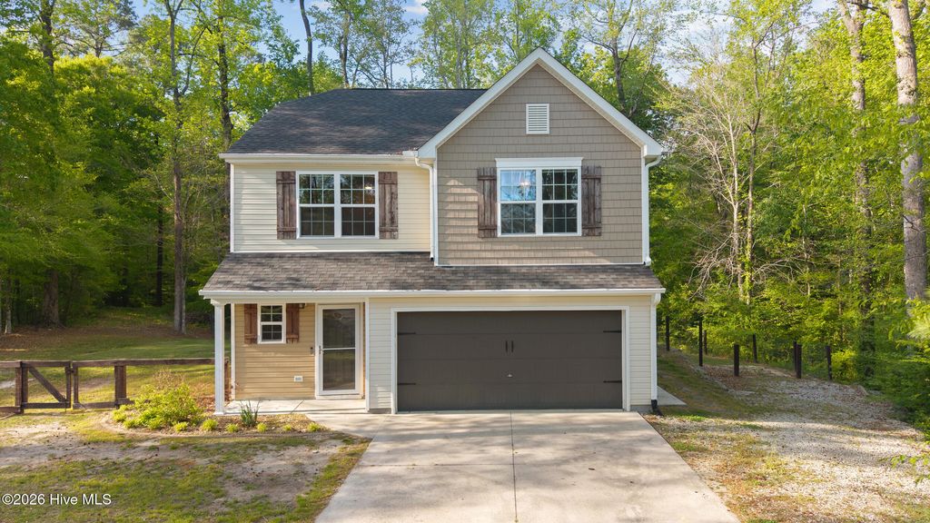 Photo of 186 Backfield Place, Jacksonville, NC 28540 (MLS # 100567487)