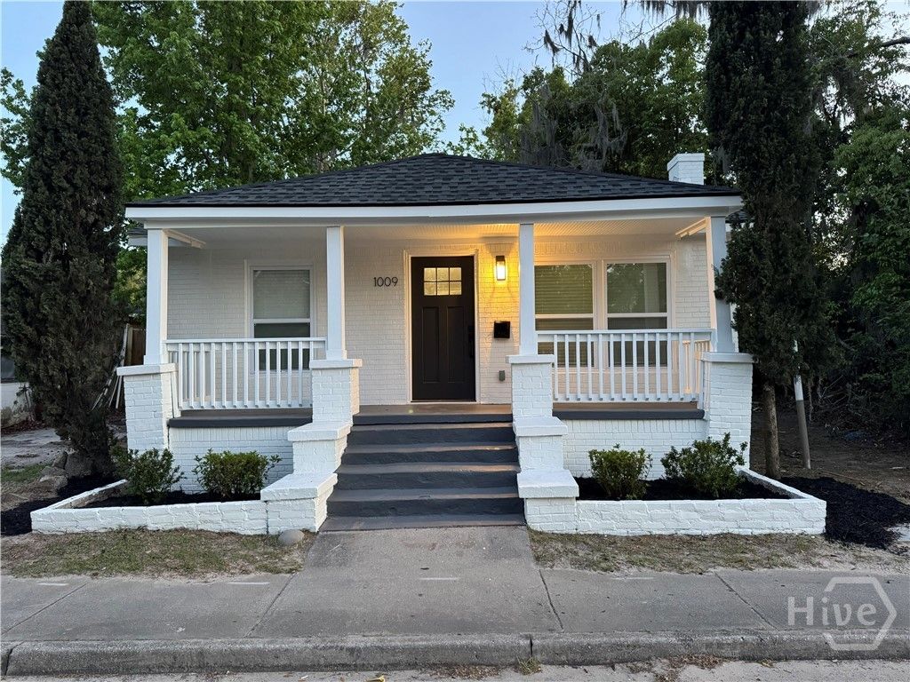 Photo of 1009 W 52nd Street, Savannah, GA 31405 (MLS # SA353209)