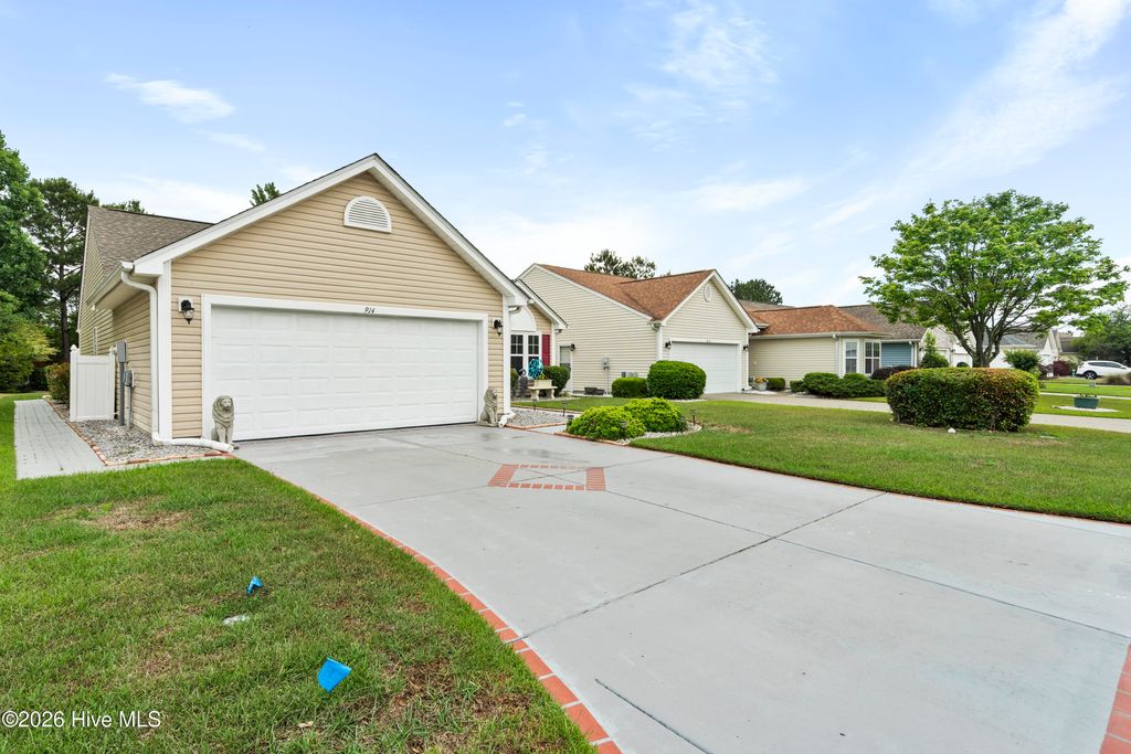 Photo of 914 Elderberry Lane SW, Sunset Beach, NC 28468 (MLS # 100573303)