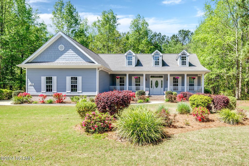 Photo of 227 October Glory Drive, Wallace, NC 28466 (MLS # 100548484)