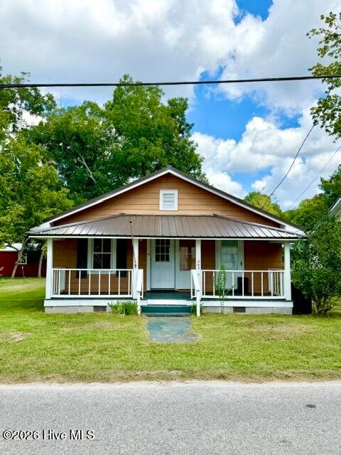 Photo of 207 E Swanzy Street, Elizabethtown, NC 28337 (MLS # 100600760)