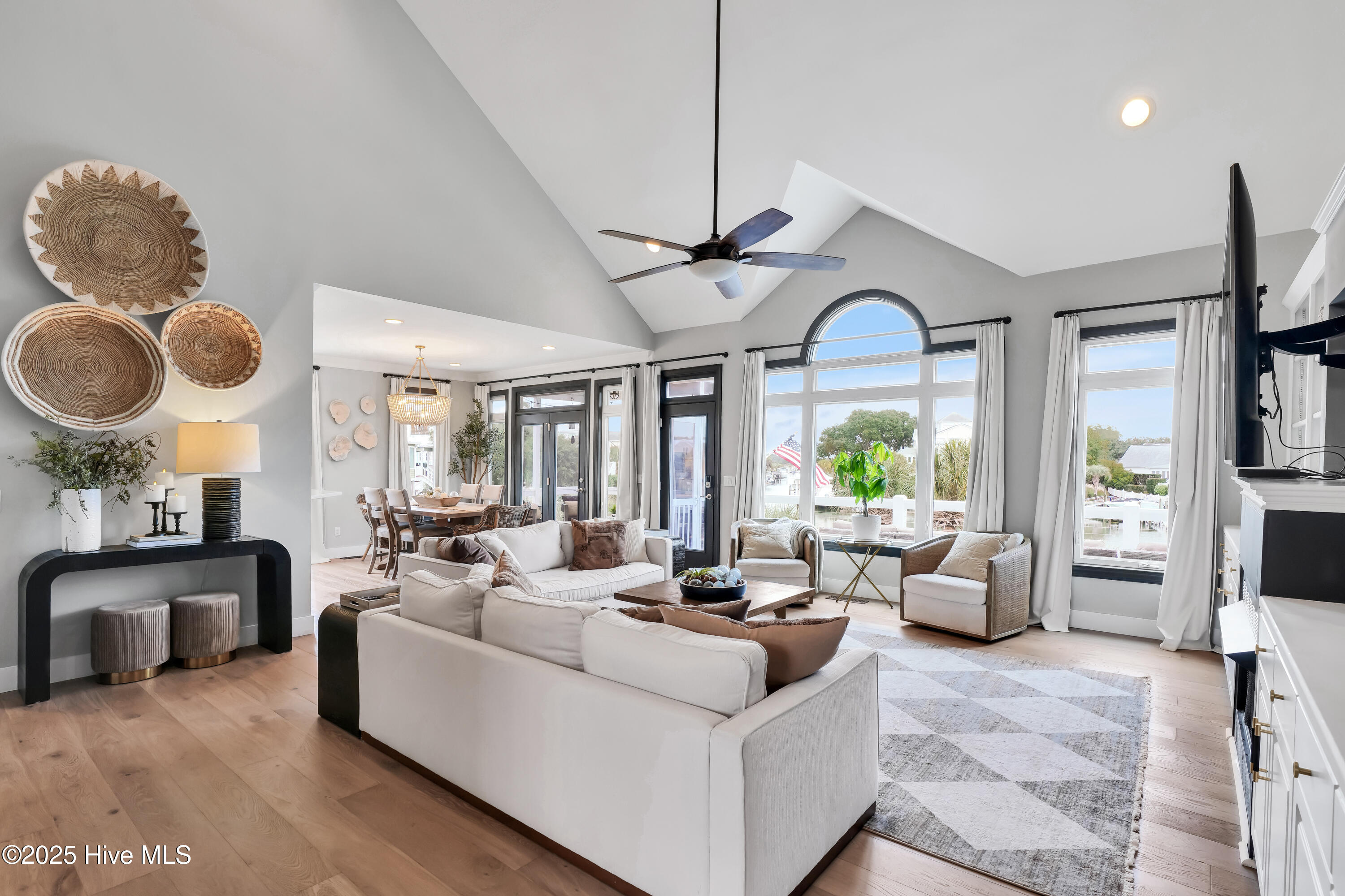 120 Inlet Point Drive