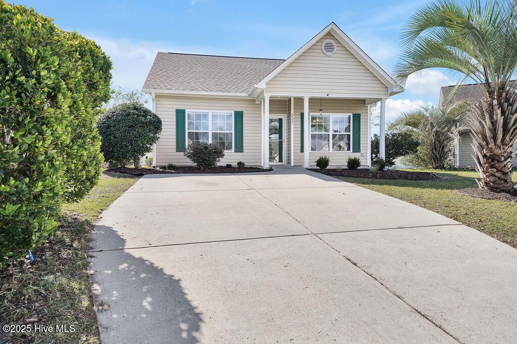 Photo of 4537 Fleetwood Drive SE, Southport, NC 28461 (MLS # 100534867)