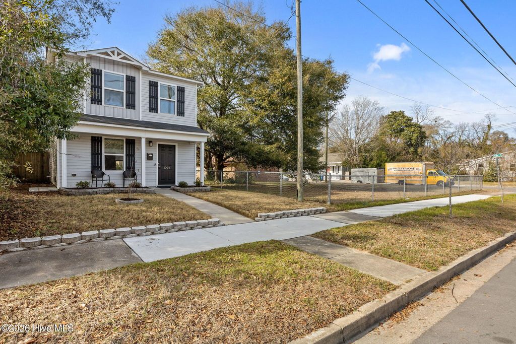 Photo of 1004 S 8th Street, Wilmington, NC 28401 (MLS # 100550636)
