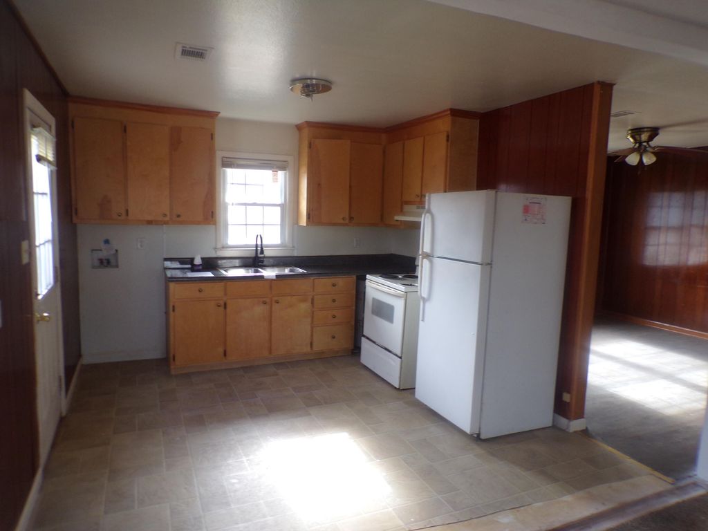 Photo of 841 Mobley Street, Thomson, GA 30824 (MLS # 550630)