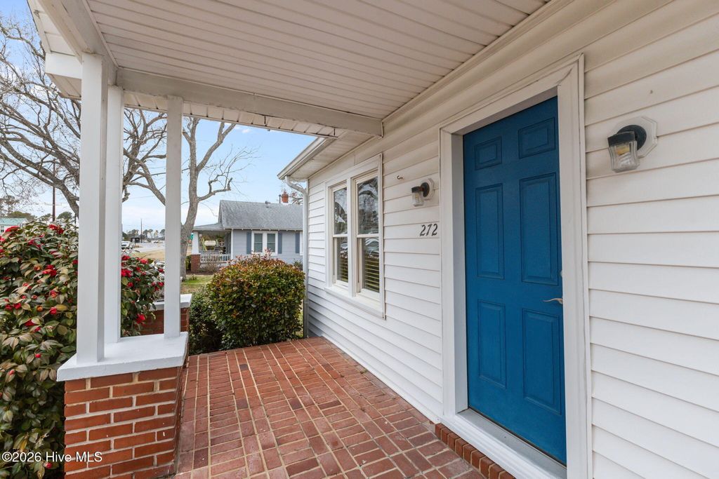 Photo of 272 Highway 101, Beaufort, NC 28516 (MLS # 100558027)