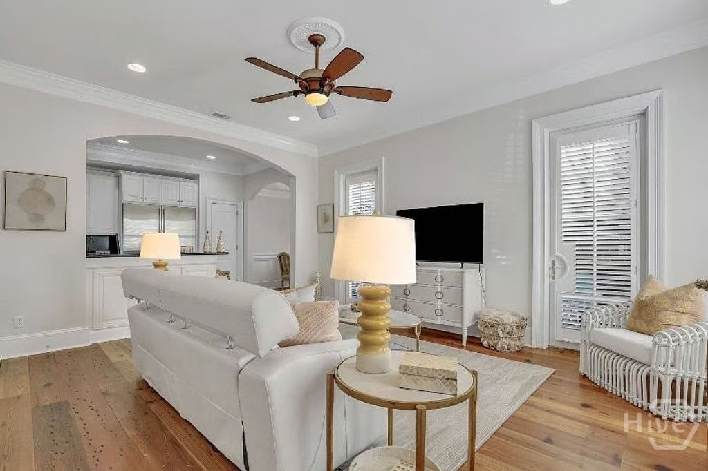 Photo of 404 E McDonough Street, Savannah, GA 31401 (MLS # SA359944)