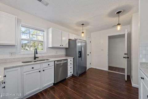 Tiny photo for 122 Tanbark Drive, Jacksonville, NC 28546 (MLS # 100546746)