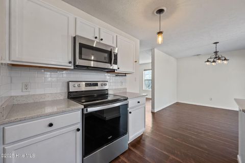 Tiny photo for 122 Tanbark Drive, Jacksonville, NC 28546 (MLS # 100546746)