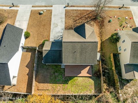 Tiny photo for 122 Tanbark Drive, Jacksonville, NC 28546 (MLS # 100546746)