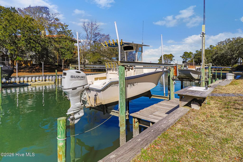 Photo of 104 Elm Court, Pine Knoll Shores, NC 28512 (MLS # 100554101)