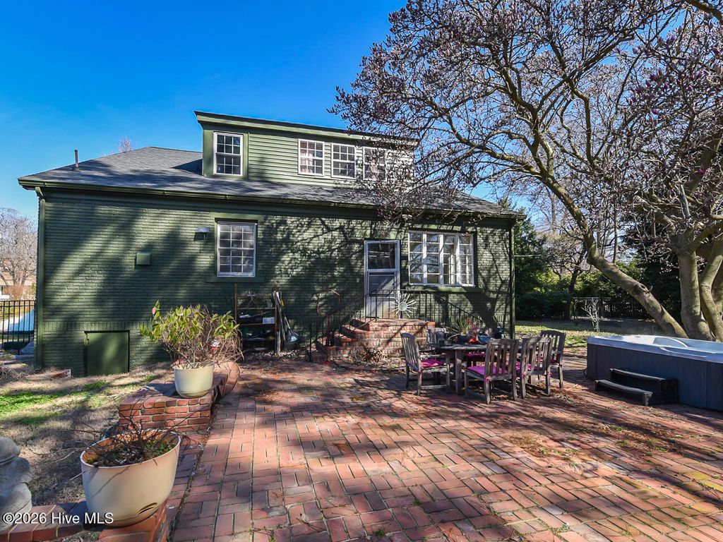 Photo of 804 Park Avenue, Goldsboro, NC 27530 (MLS # 100557781)