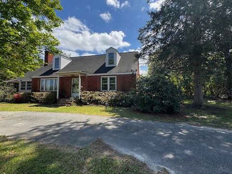 Homes For Sale - 6657 Augusta Highway<br/> Batesburg-Leesville, SC 29070