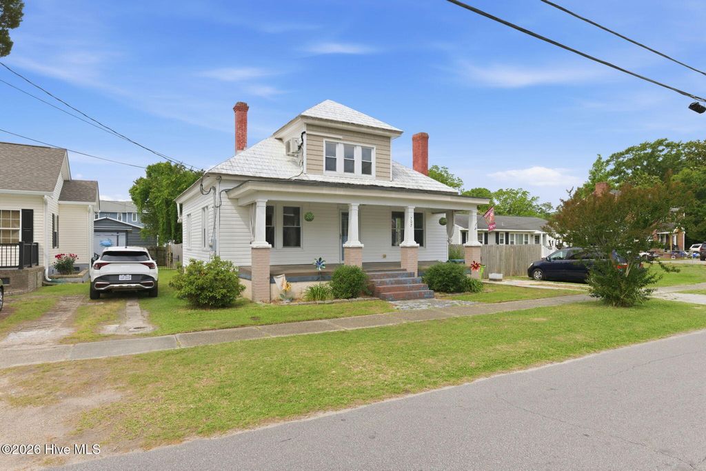 Photo of 707 N B Street, Bridgeton, NC 28519 (MLS # 100573631)
