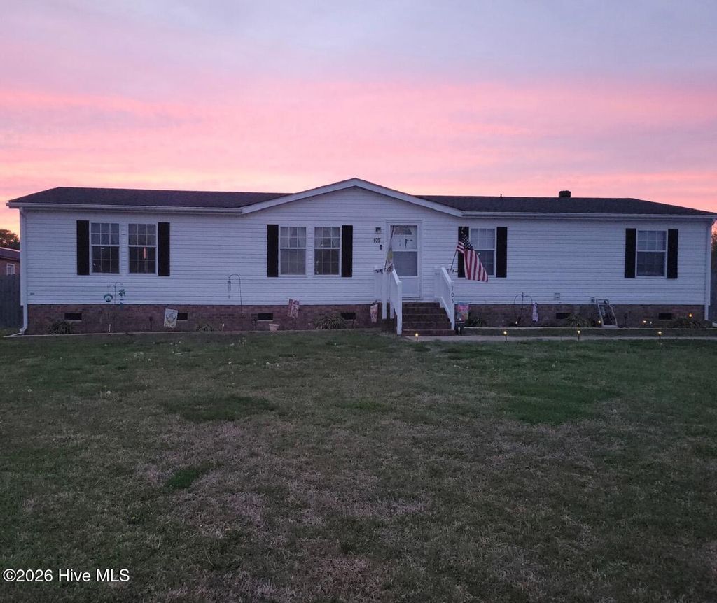 Photo of 105 Katies Trail, Elizabeth City, NC 27909 (MLS # 100565342)