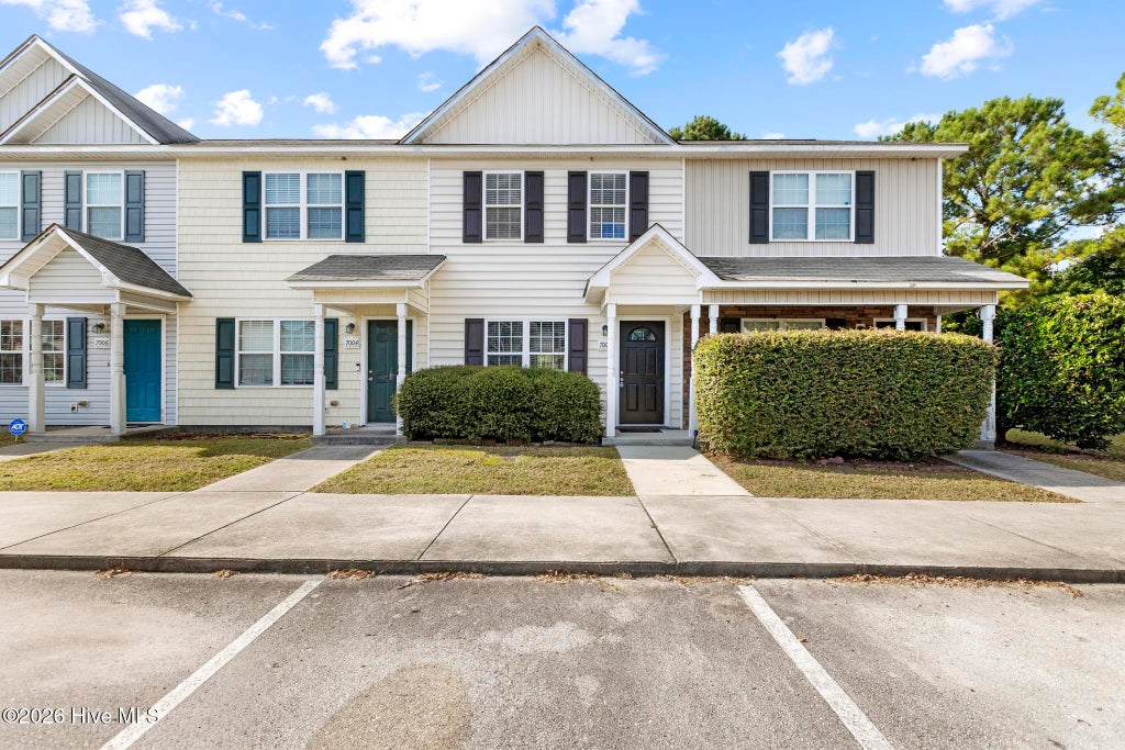 Photo of 7002 Banister Loop, Jacksonville, NC 28546 (MLS # 100607312)