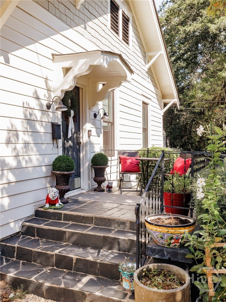 Photo of 335 Southview Drive, Athens, GA 30605 (MLS # CL366425)