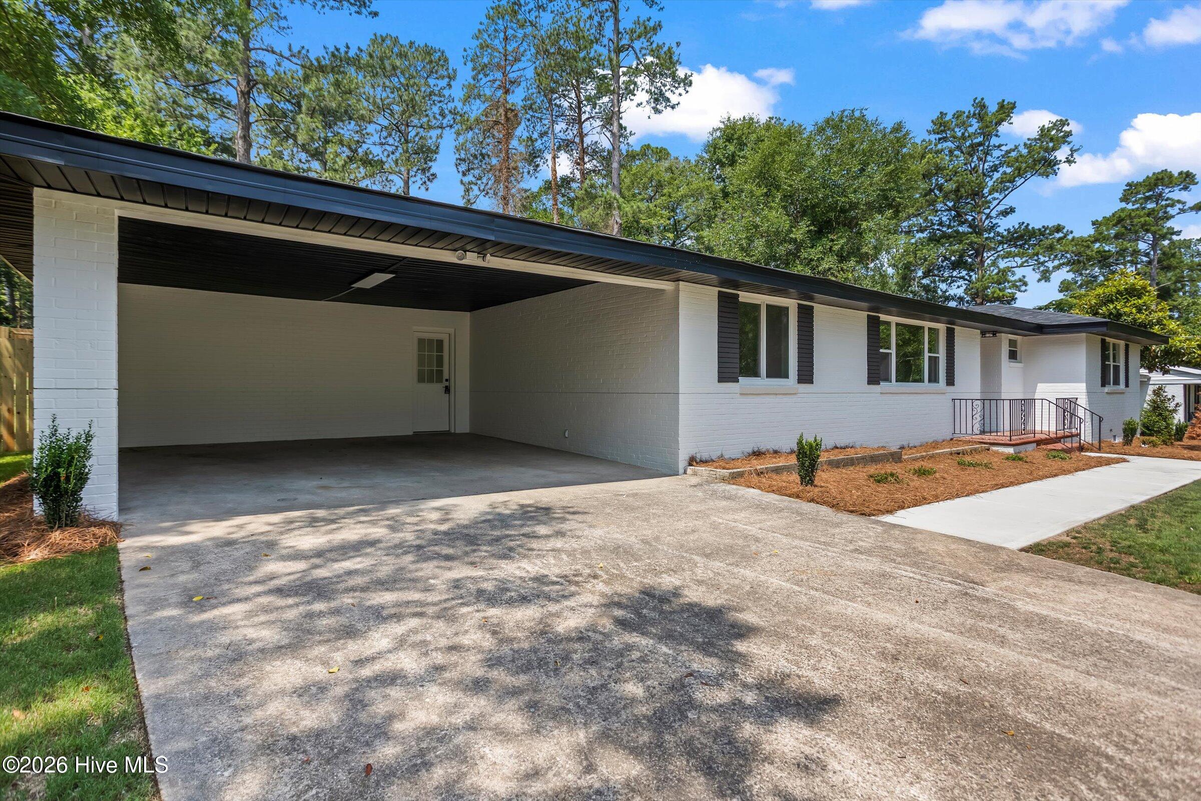 2228 Glendale Road