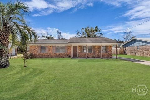 Homes For Sale - 121 Deerwood Court<br/> Liberty County, Hinesville, GA 31313