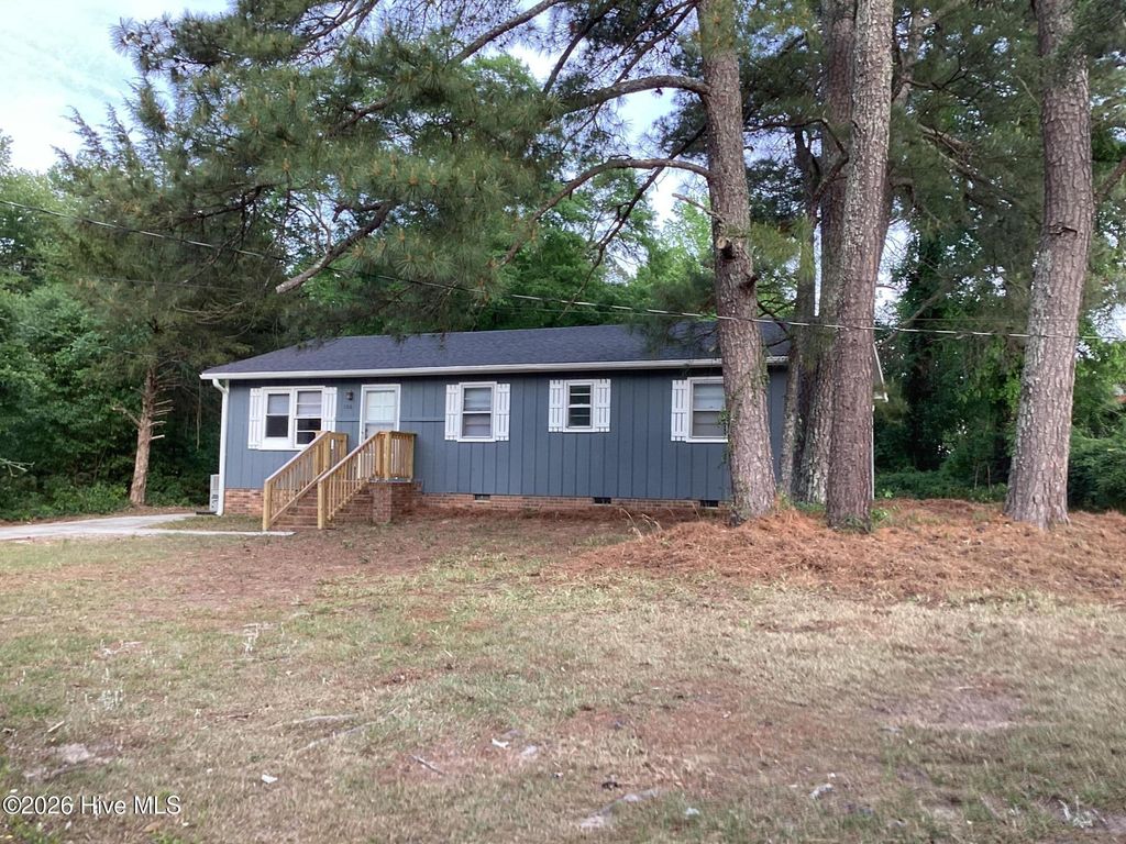 Photo of 106 Mcarthur Drive, Rockingham, NC 28379 (MLS # 100568190)