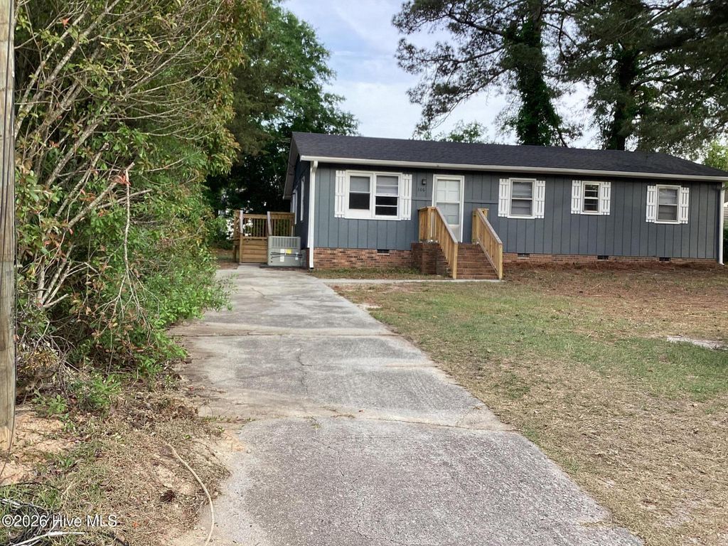 Photo of 106 Mcarthur Drive, Rockingham, NC 28379 (MLS # 100568190)
