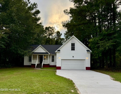 Homes For Sale - 221 Goose Creek Road<br/> Craven County, New Bern, NC 28562