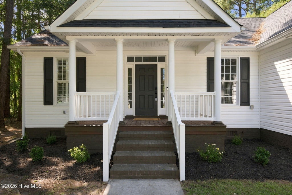 Photo of 221 Goose Creek Road, New Bern, NC 28562 (MLS # 100599845)