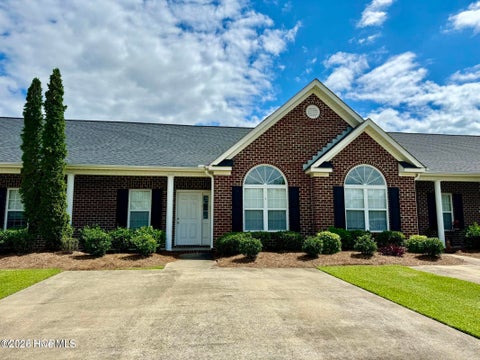 Photo of 140 Oak Towne Drive #E3, Greenville, NC 27858 (MLS # 100580389)