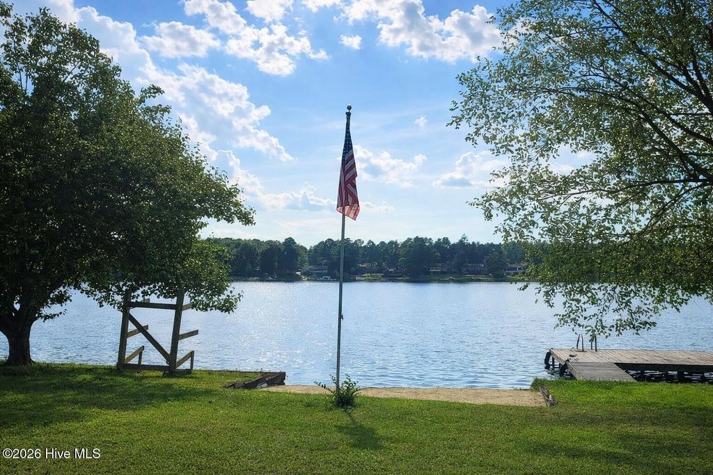 Photo of 144 Overlook Drive, Seven Lakes, NC 27376 (MLS # 100549828)