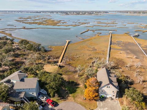 Tiny photo for 34 N Oak Court, Surf City, NC 28445 (MLS # 100547733)