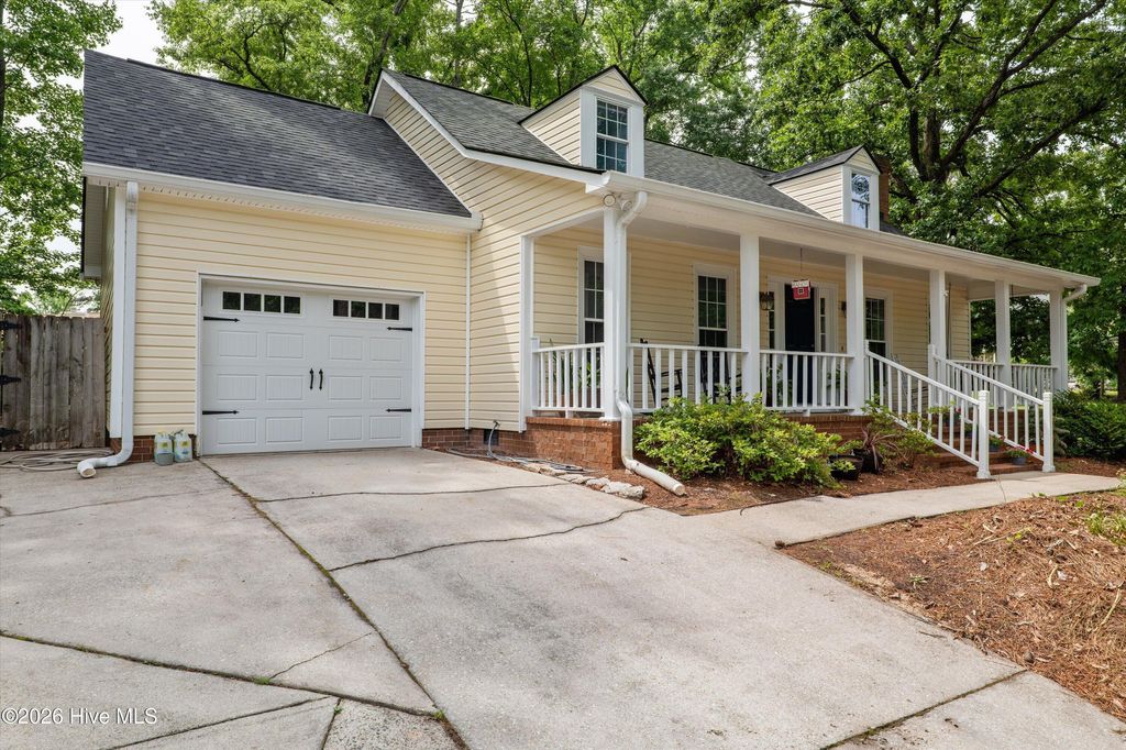 Photo of 4752 Red Leaf Way, Martinez, GA 30907 (MLS # 100573934)