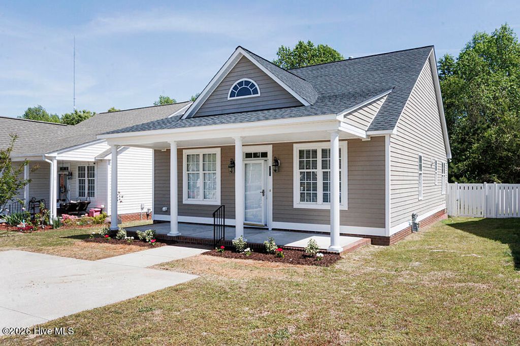 Photo of 421 Davis Farm Drive, Nashville, NC 27856 (MLS # 100567344)