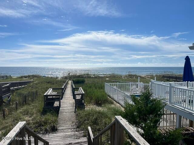 327 Fort Fisher Boulevard S