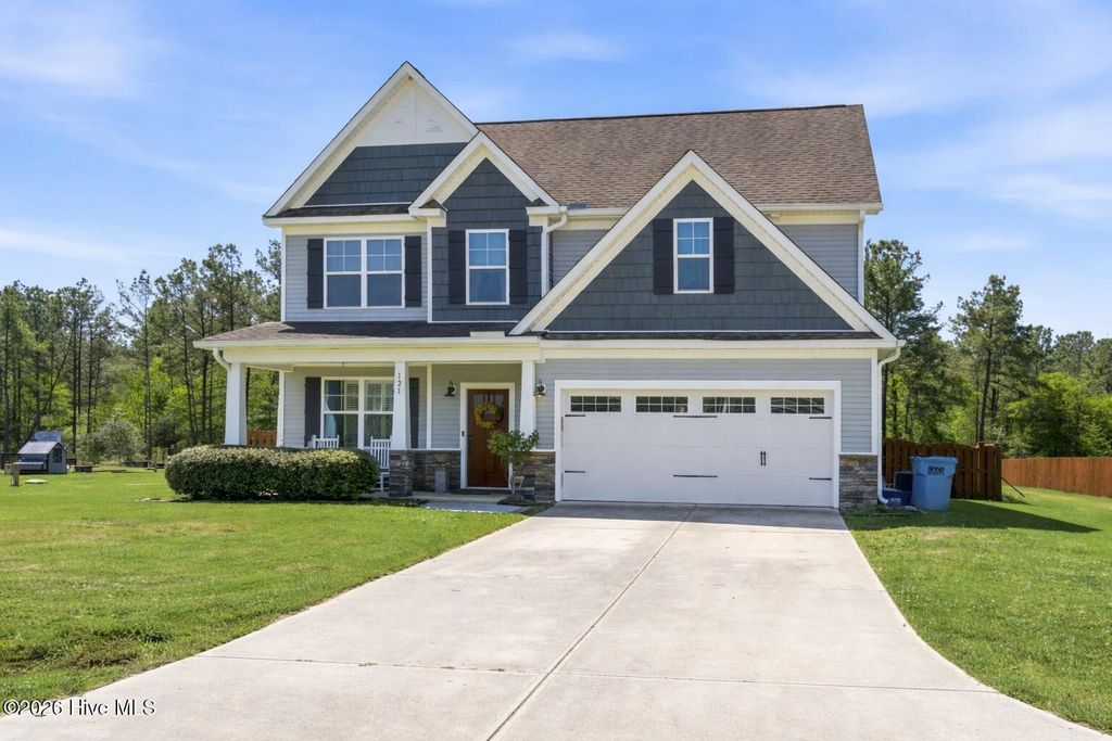 Photo of 121 Cottle Court, Richlands, NC 28574 (MLS # 100568404)