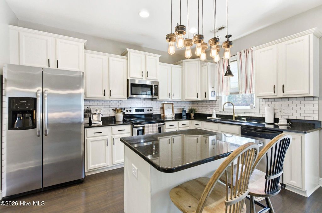 Photo of 121 Cottle Court, Richlands, NC 28574 (MLS # 100568404)