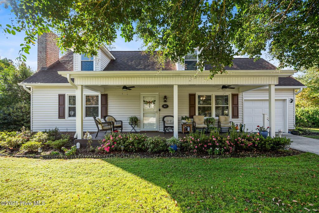 Photo of 937 Lorraine Drive, Wilmington, NC 28412 (MLS # 100551832)