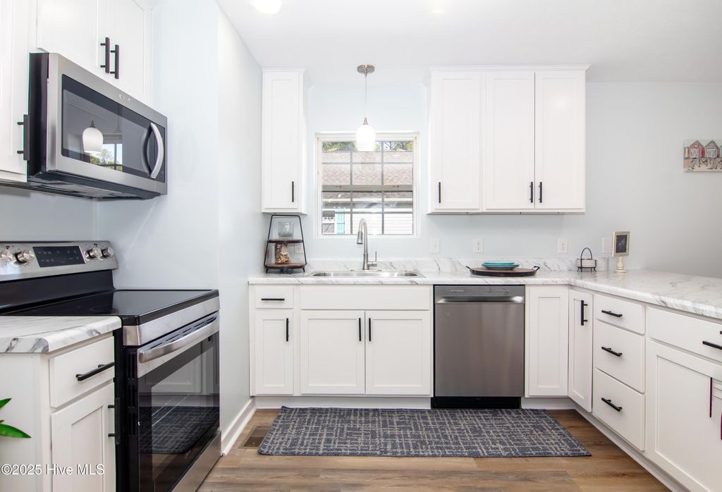 Photo of 321 Hickory Road, Southport, NC 28461 (MLS # 100546709)