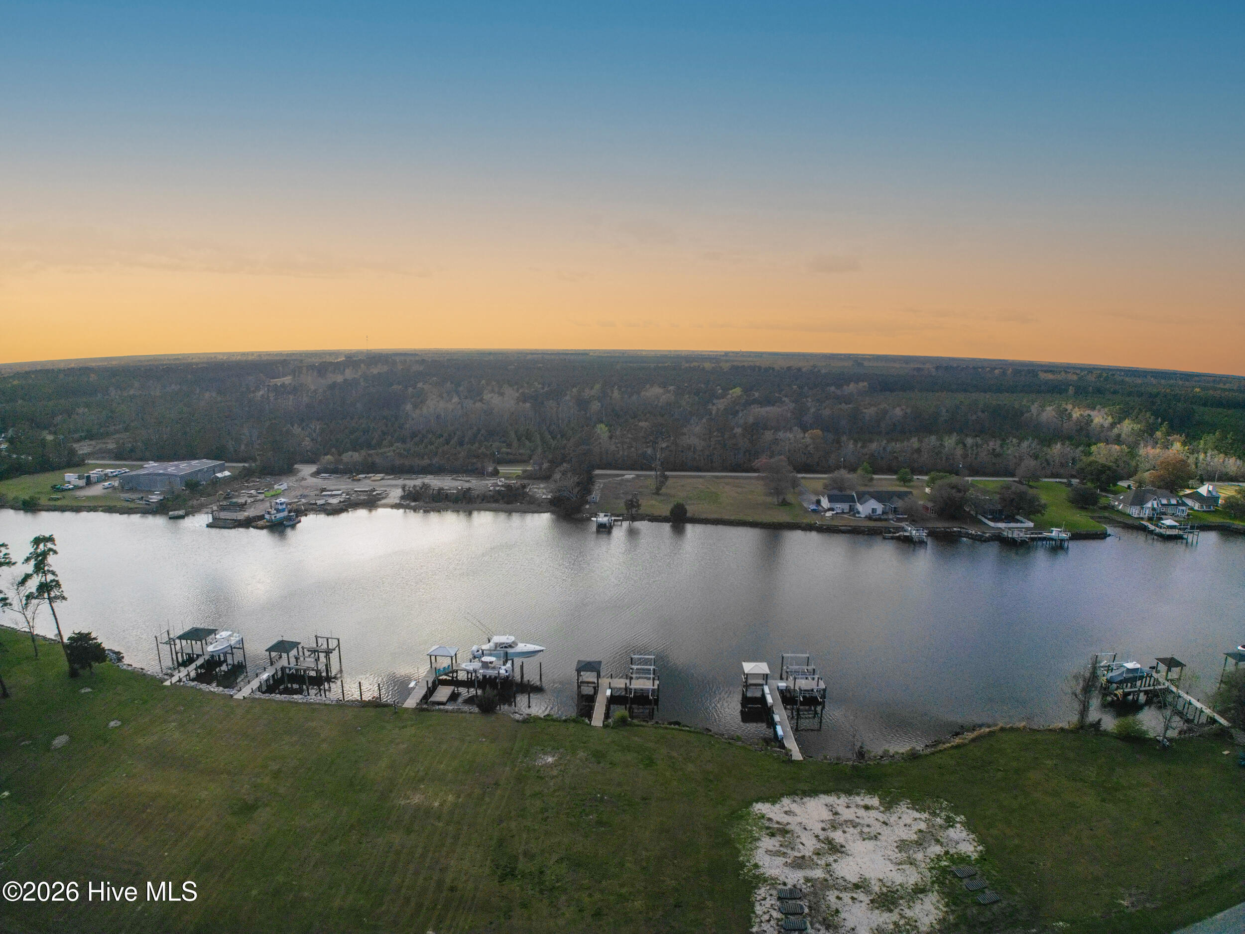 112 4-4A Waterway Drive