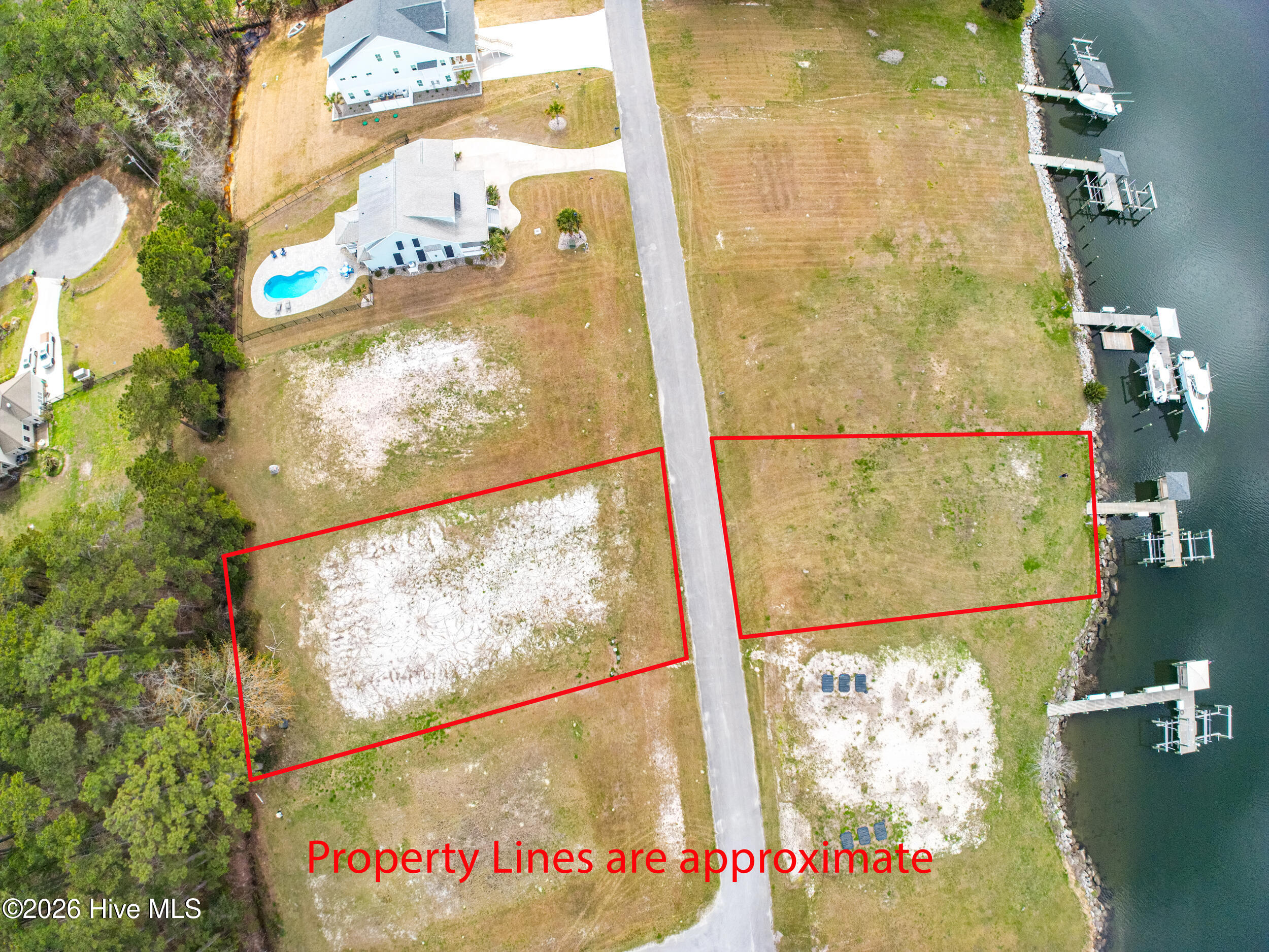 112 4-4A Waterway Drive