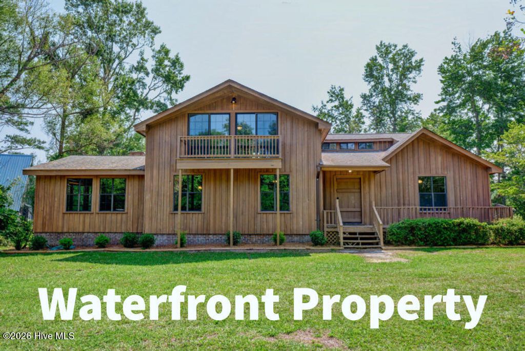 Photo of 206 Long Leaf Road, Sneads Ferry, NC 28460 (MLS # 100578185)